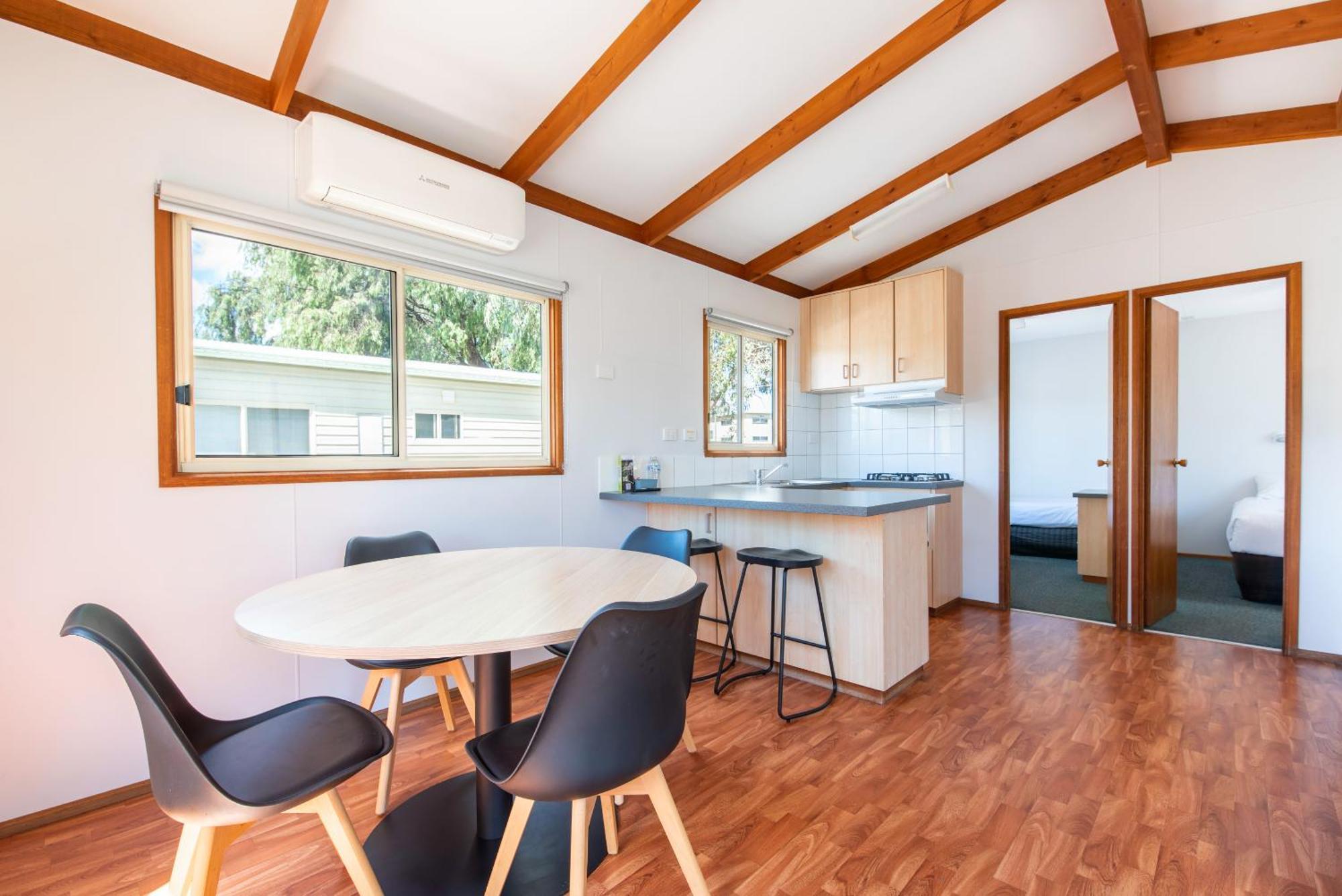 BIG4 Naracoorte Holiday Park Exterior foto