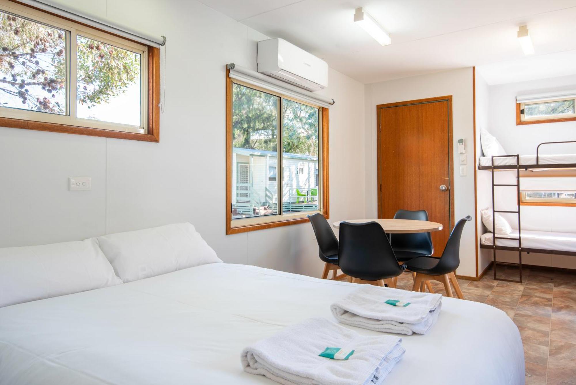 BIG4 Naracoorte Holiday Park Exterior foto