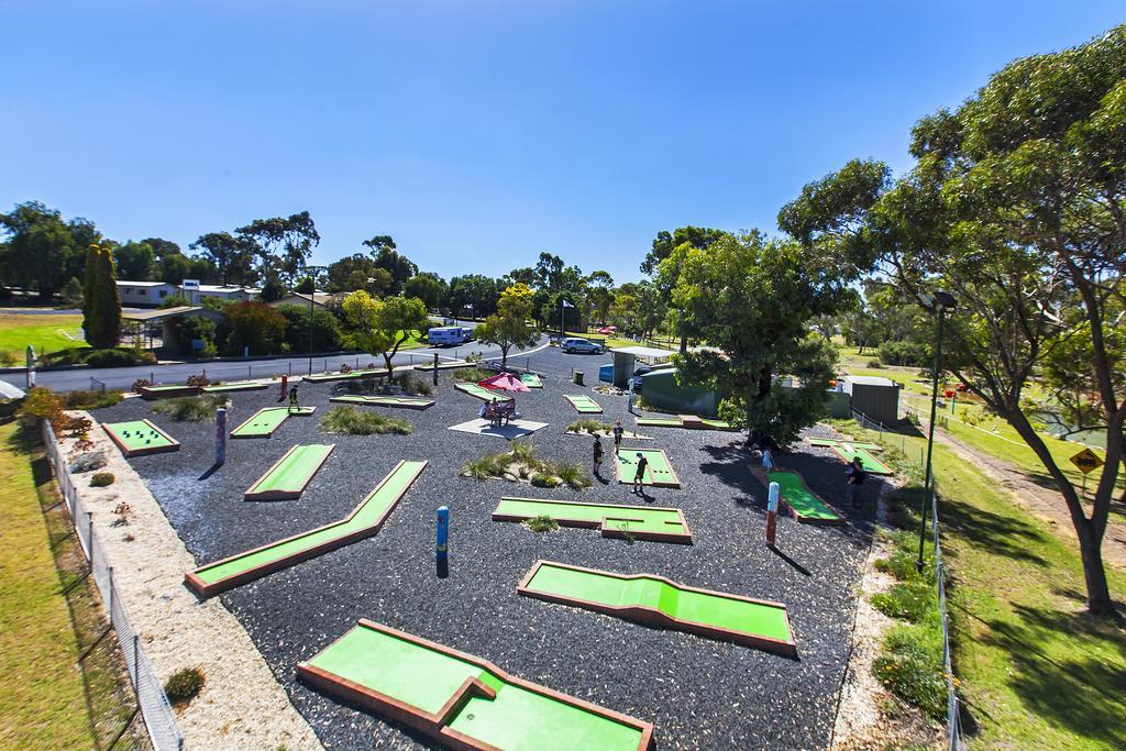 BIG4 Naracoorte Holiday Park Exterior foto